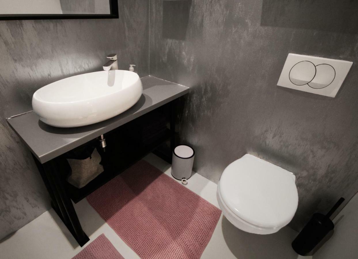 Casa Glitter Otel Ljubljana Dış mekan fotoğraf